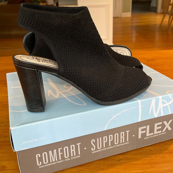 Life Stride | Alita Slingback Heel With Peep-Toe & Soft Knit Upper; Size 7.5M - Picture 3 of 17